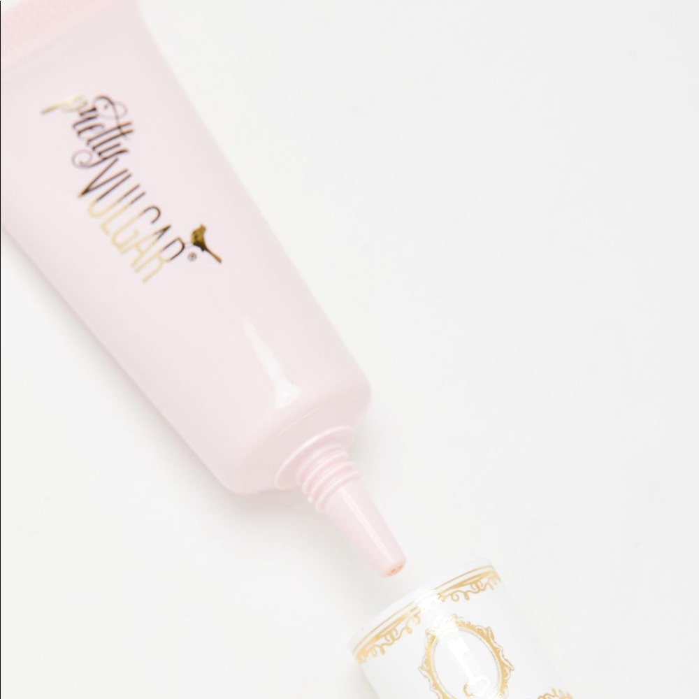 2/$25 NEW Pretty Vulgar Uncaged Eyeshadow Primer